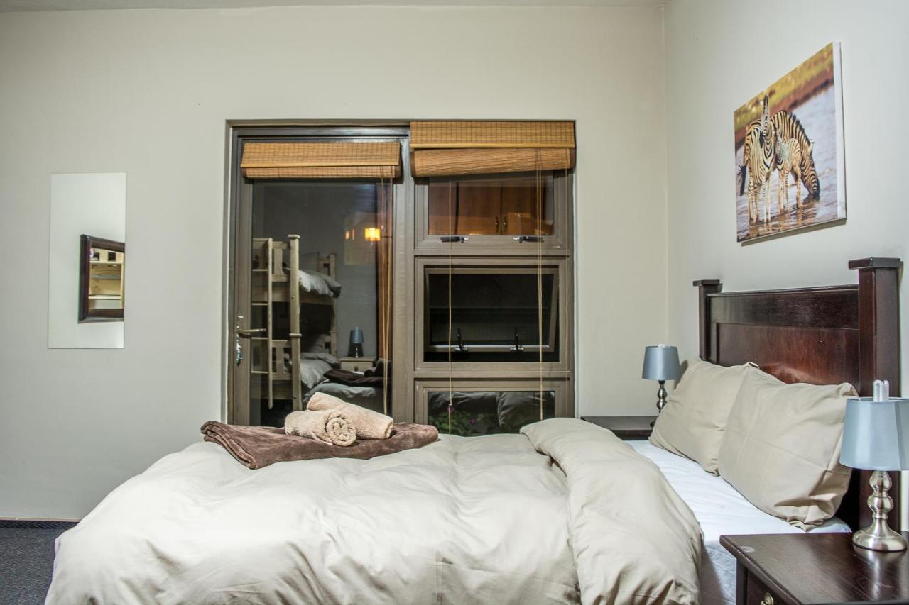 Sea View Bliss Guesthouse With Self Catering Свакопмунд Экстерьер фото