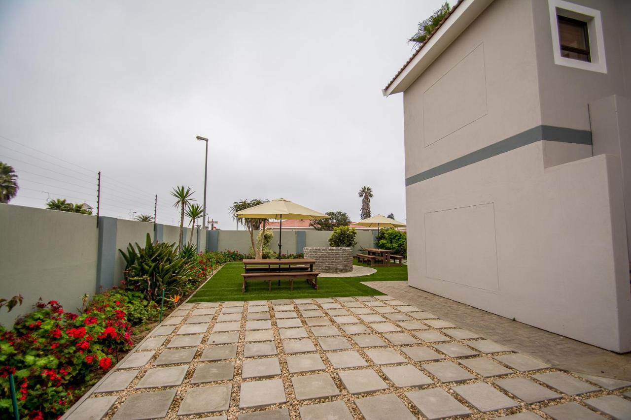 Sea View Bliss Guesthouse With Self Catering Свакопмунд Экстерьер фото