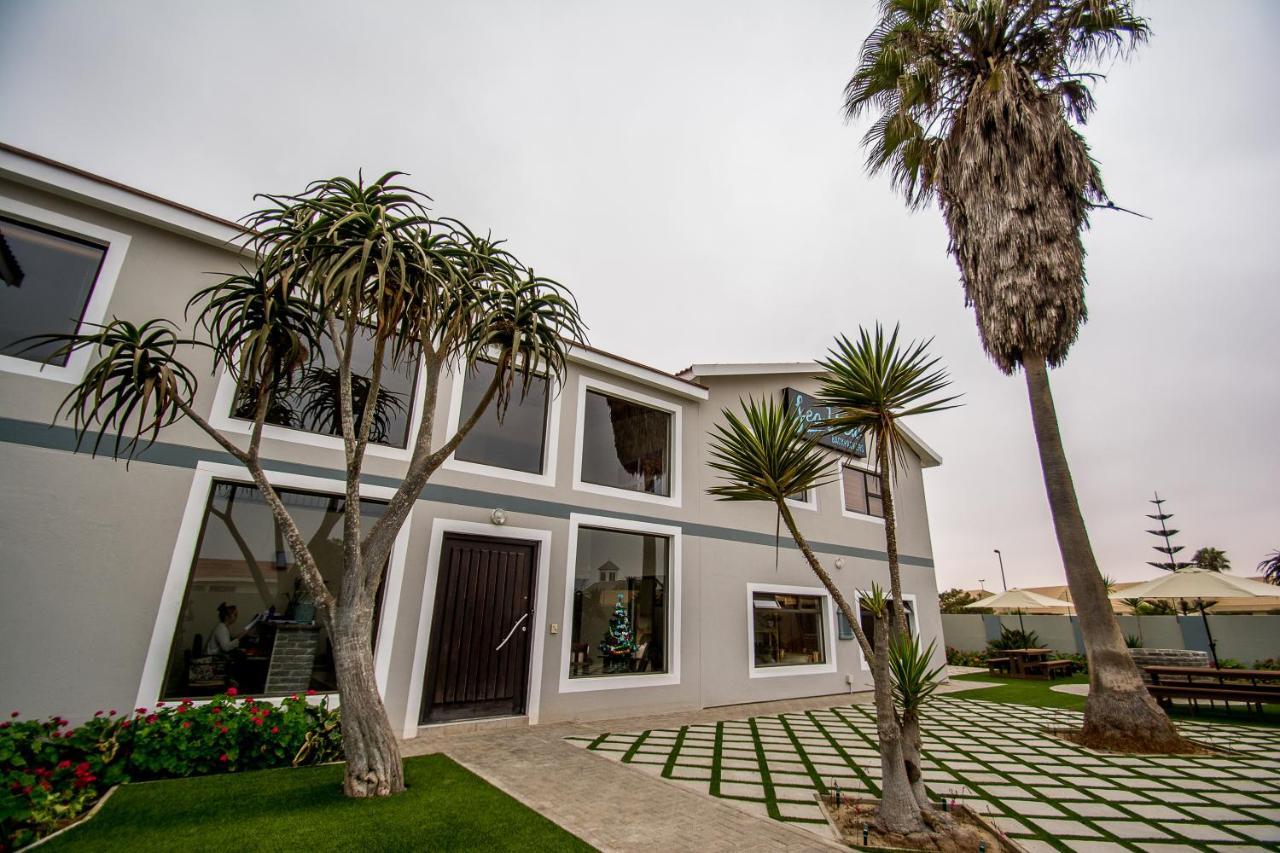 Sea View Bliss Guesthouse With Self Catering Свакопмунд Экстерьер фото