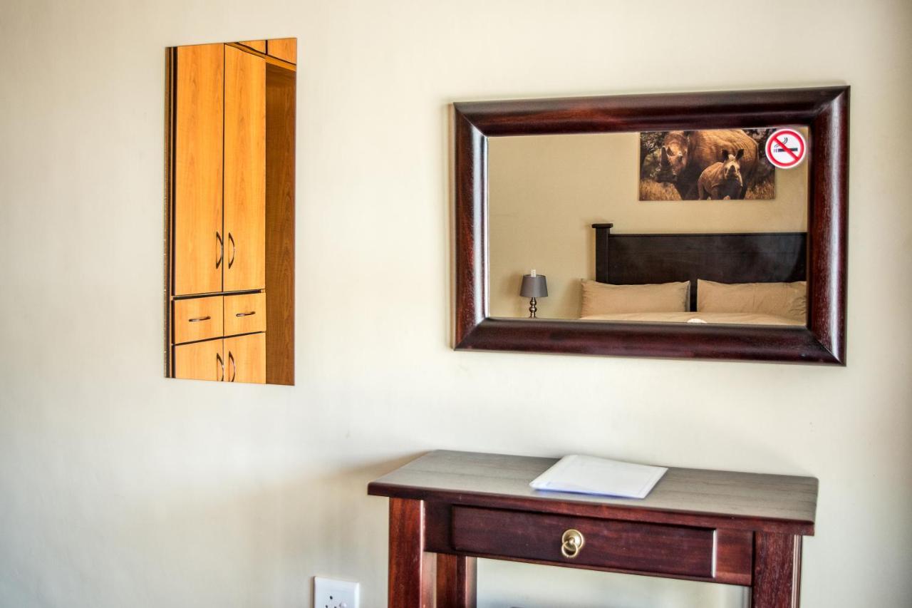 Sea View Bliss Guesthouse With Self Catering Свакопмунд Экстерьер фото