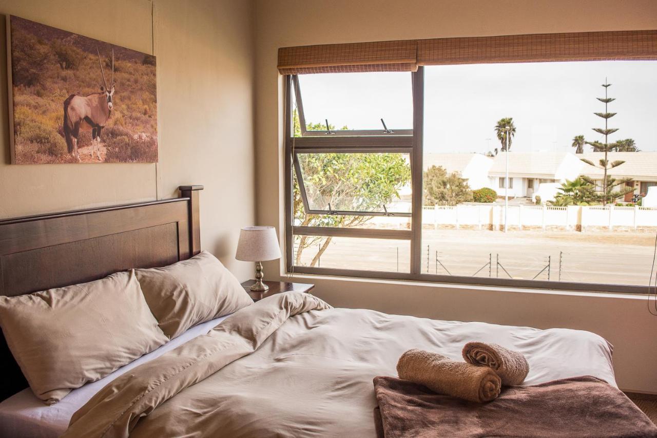 Sea View Bliss Guesthouse With Self Catering Свакопмунд Экстерьер фото